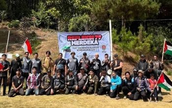 Mendaki Gunung