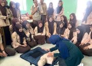 Bangun Generasi Tanggap Bencana, Mahasiswa Unisa Bandung Bekali Siswa Teknik Bantuan Hidup Dasar