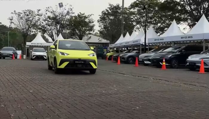 Pengunjung GIIAS 2025 Bisa Test Drive 150 Unit Mobil dari Berbagai Merek