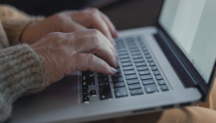 Tanda-Tanda Penuaan yang Sehat Menurut Ahli Kesehatan