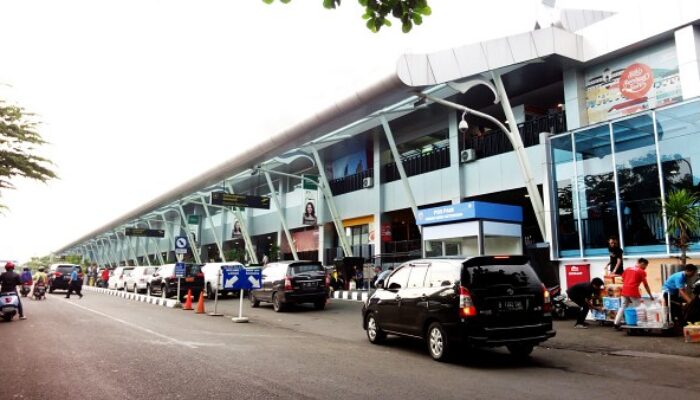 Bandara Husein Sastranegara Ditutup Sementara Akibat Sebaran Abu Vulkanik Anak Krakatau