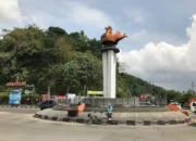 Mengungkap Sejarah di Balik Kemegahan Tugu Binokasih Sumedang