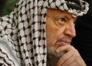 Kisah Yasser Arafat: Gema Seorang Pejuang, Bisikan Seorang Manusia