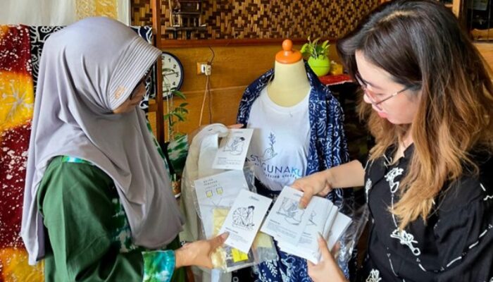 Menggali Makna dan Sejarah Batik ASTAGUNAKU: Wujud Sinergi Akademik dan Praktis Pascasarjana Manajemen UM