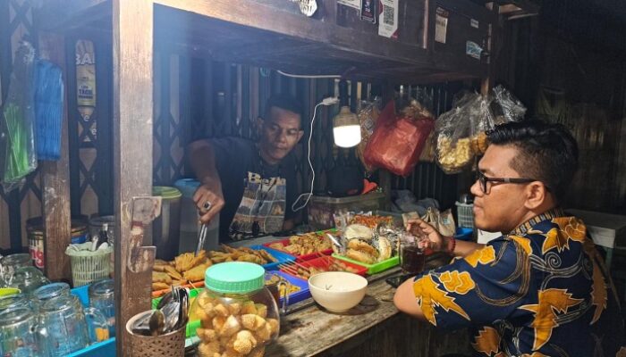 Intip Kisah Pelaku Usaha Angkringan Kota Semarang, Dibantu Pembiayaan Usaha lewat KUR BRI dan Bangkitkan Ekonomi Keluarga