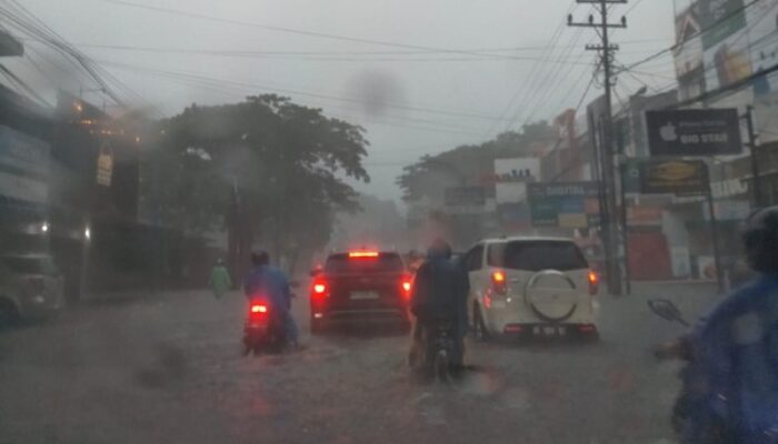 Interaksi Lima Fenomena Atmosfer Picu Banjir Parah di Pulau Sumatra