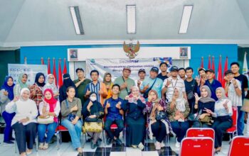 Mahasiswa Institut STIAMI Gelar Seminar Dorong UMKM Jakarta Utara Naik Kelas di Era Digital