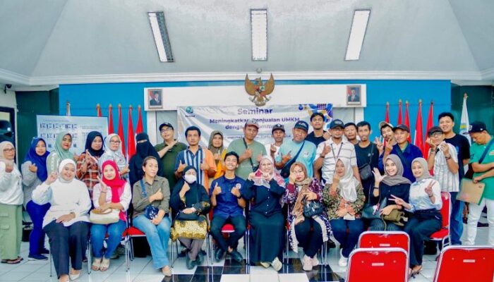 Mahasiswa Institut STIAMI Gelar Seminar Dorong UMKM Jakarta Utara Naik Kelas di Era Digital