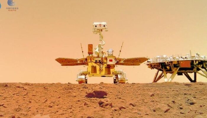 Wahana Penjelajah Mars Milik China Temukan Jejak Air di Mars
