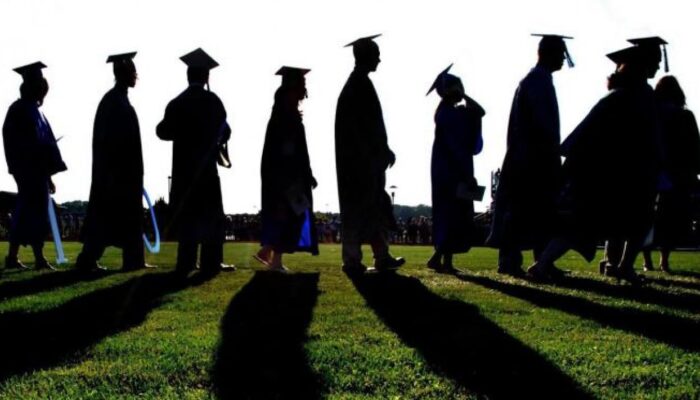 Kemdiktisaintek Bakal Tutup Prodi yang Tak Relevan dengan Industri