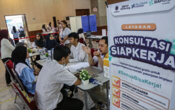 Menaker Dorong Lulusan Perguruan Tinggi Perkuat Skill Digital di Era AI