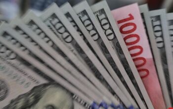 Rupiah Anjlok ke Rp17.500 Per Dolar, Apa Dampaknya Bagi Ekonomi Indonesia?