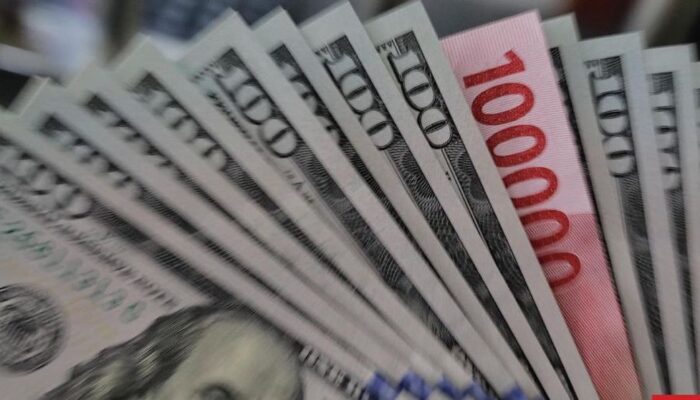 Rupiah Anjlok ke Rp17.500 Per Dolar, Apa Dampaknya Bagi Ekonomi Indonesia?
