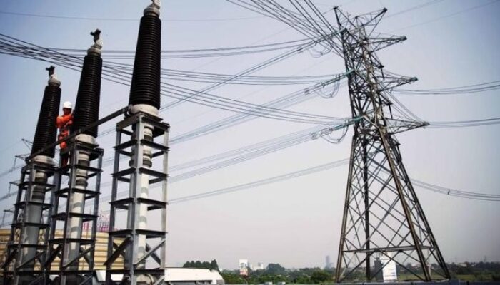 Gangguan Transmisi PLN Sebabkan Listrik Padam di Sebagian Sumatra
