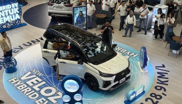 Toyota Veloz Hybrid Menjadi Mobil Elektrifikasi Paling Laris Mei 2026