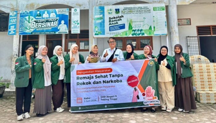 Mahasiswa Magister Kesehatan Masyarakat USU Gelar Edukasi Bahaya Rokok di SMPN 9 Tebing Tinggi
