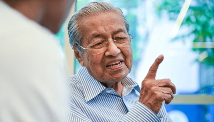 Mahathir Mohamad Resmi Memasuki Usia 101 Tahun