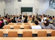 Pengakuan Dosen Universitas Airlangga Terkait Gaji Pokok yang Dinilai Minim