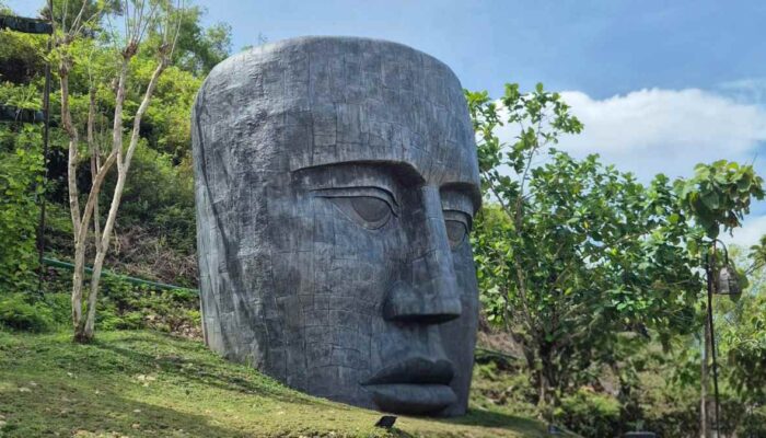 Menikmati Yogyakarta dari Ketinggian Tebing: Menelusuri Pesona On The Rock Jogja yang Sedang Naik Daun