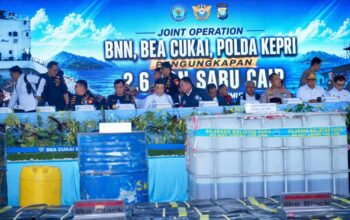 Terbesar dalam Sejarah: Operasi Gabungan BNN Sita 2,6 Ton Metamfetamin Cair Senilai Rp8,5 Triliun dari Kapal Berbendera Tanzania di Perairan Karimun