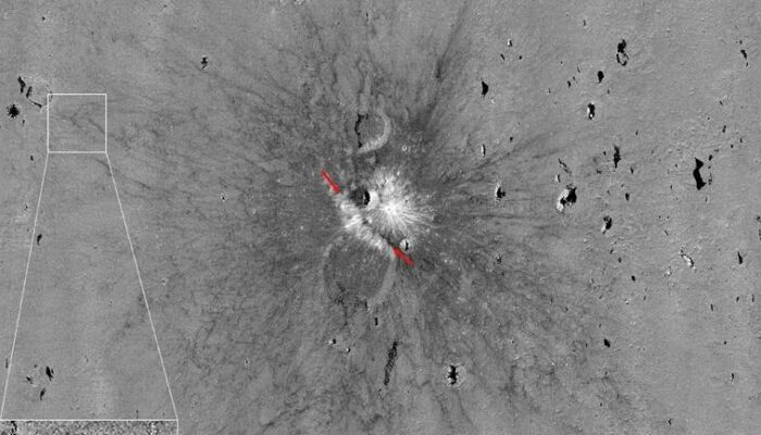 Ilmuwan NASA Tak Sengaja Temukan Kawah Besar Baru di Bulan